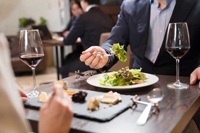 【男性向け】食事デートで気にしないといけない5つのこと。